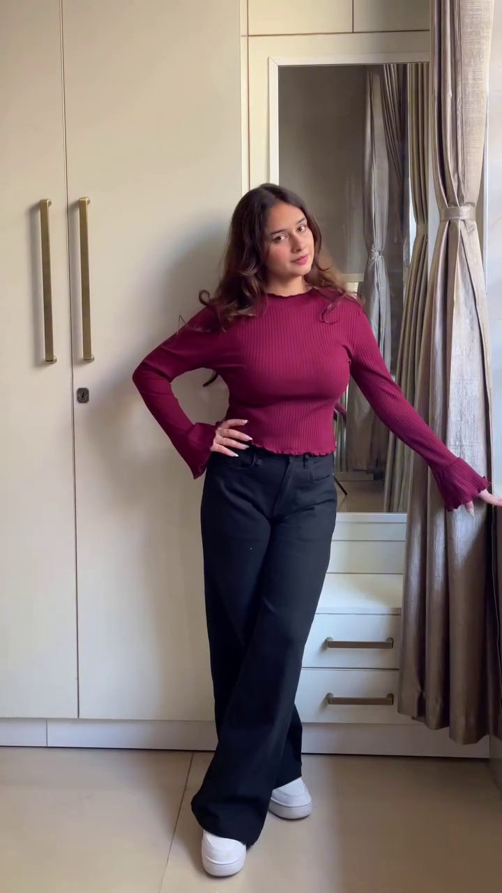 Women's Long Sleeve T-Shirt - Image 4