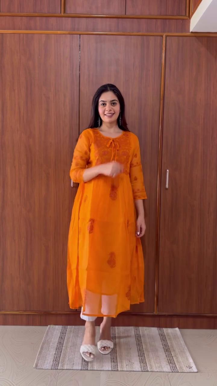 Mint Green Sleeveless Kurta Palazzo Set - Image 2