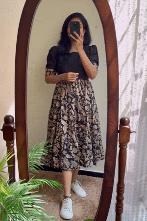 Women’s Black Floral Printed Midi Dress with Puff Sleeves