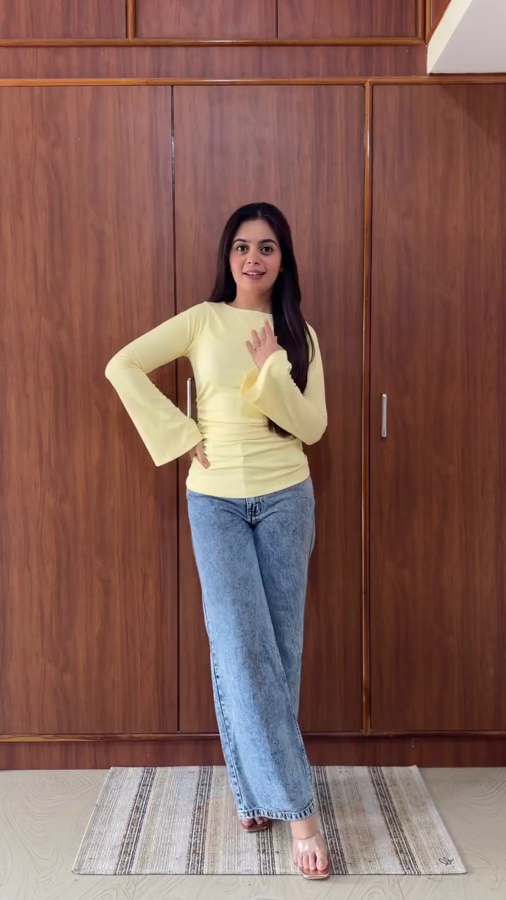 Maroon Ruched Peplum Top with Wide-Leg Jeans – Trendy Casual Chic Women’s Outfit - Image 3